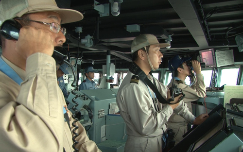 艦艇勤務時代の泉2佐。2015年、ソマリア沖アデン湾で海賊対処行動に従事していた艦内にて
(提供:海上自衛隊)