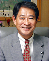 東京都議会議長　田中良氏