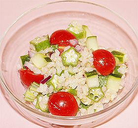 キヌヒカリ玄米と夏野菜のサラダ