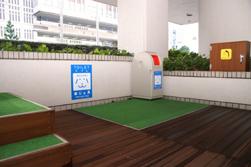 いち早く盲導犬、介助犬受入に取り組んできた慶応プラザホテル