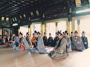 上野の東照宮で戦後初めて行われた謡初。