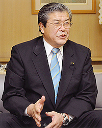 東京都議会議長 中村明彦さん 東京都議会議長 中村明彦さん