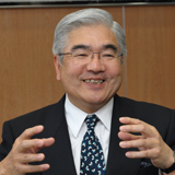 (株)NTTファシリティーズ 代表取締役社長 沖田章喜さん (株)NTTファシリティーズ 代表取締役社長 沖田章喜さん