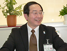 病院経営本部長 塚田 祐次氏