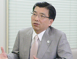 財務局長 中井敬三氏