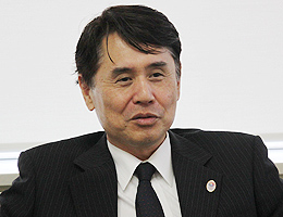 下水道局長　松田　芳和氏氏