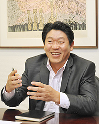 株式会社イーアンドエフ　代表取締役　谷本俊雄さんさん