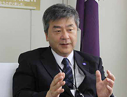 病院経営本部長　真田正義氏