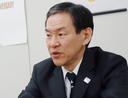 財務局長　武市 敬氏氏