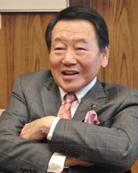 荒川区長　西川　太一郎さんさん