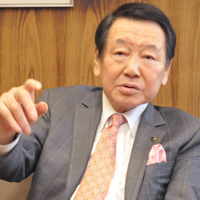 荒川区長　西川　太一郎さんさん