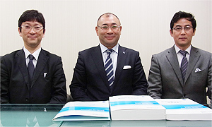 株)アクア 山原社長、プロジェクト統括本部 佐藤さん、川崎さん