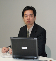 代表取締役社長の高崎氏