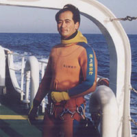 巡視船に乗り潜水士として活躍していた頃の馬渕氏