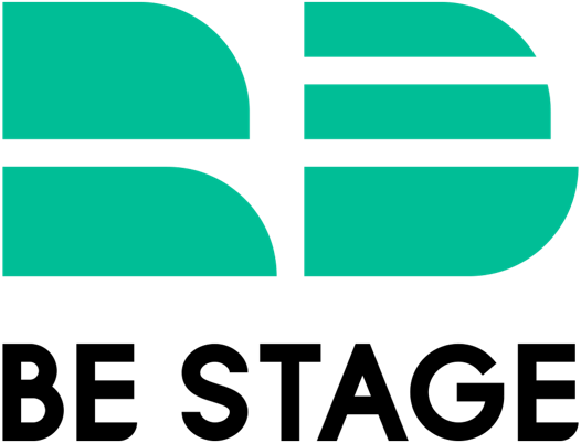 BE STAGEのロゴ。BEには施設のキャッチコピーの「はじめる人になろう」の「なる＝BE」の想いが込められているという